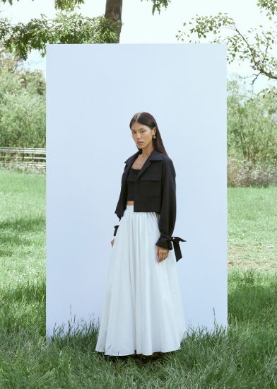 Büzgülü Etek Beyaz resmi